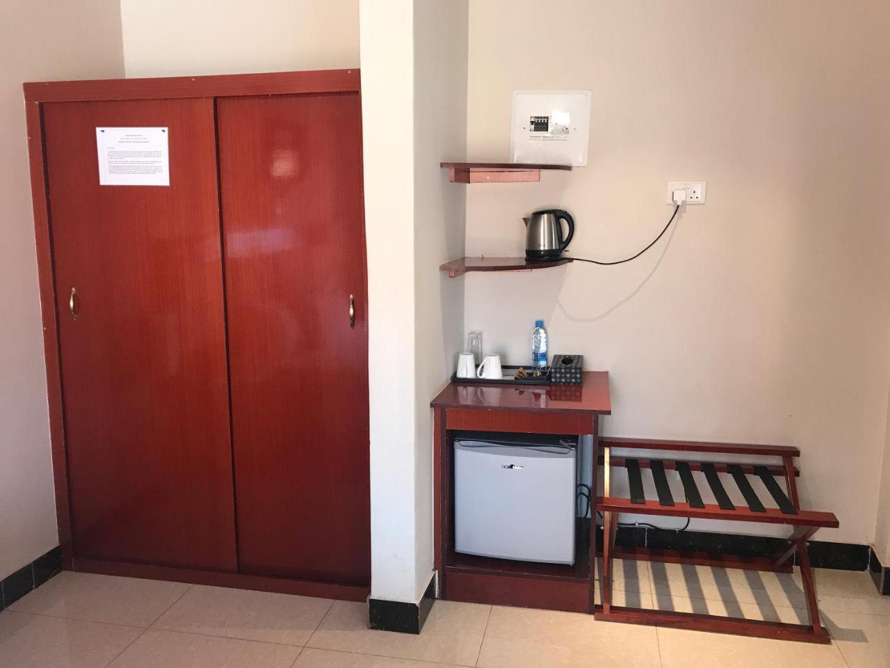 Northern Rock Hotel Mpika Екстериор снимка